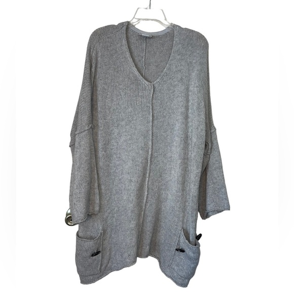 Soft Surroundings over sized V-neck sweater. Wool/ angora blend. Size med. GUC - Picture 5 of 7